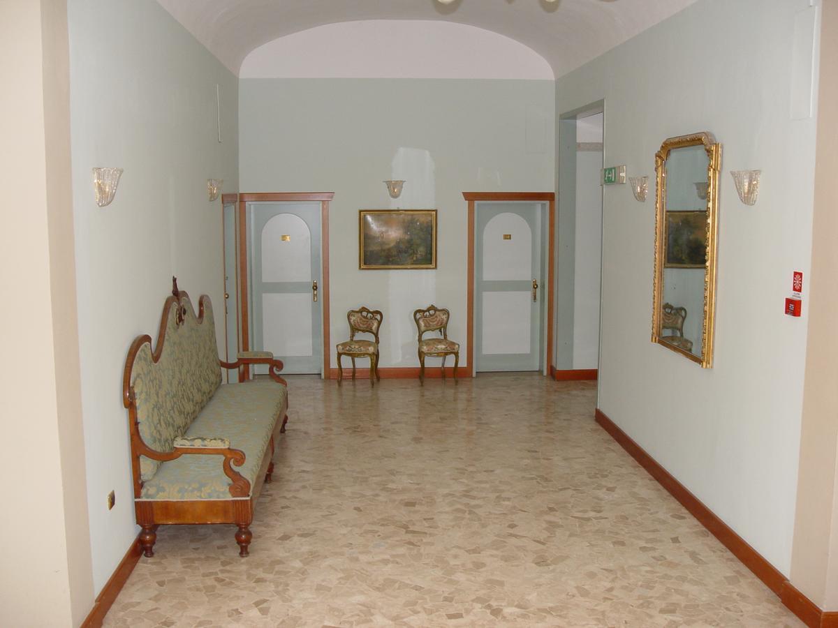 Hotel Antico Borgo ريولو تيرمي المظهر الخارجي الصورة